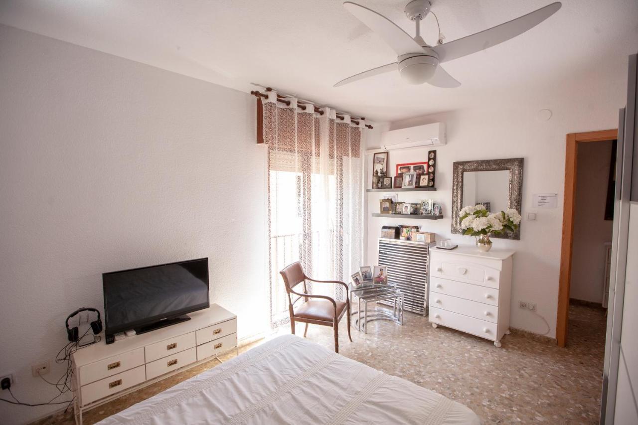 Lola.- Habitacion De Matrimonio, Con Bano Privado Granada Exterior foto